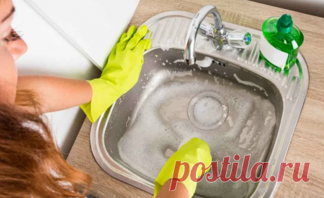Как легко прочистить кухонную канализацию и предотвратить засоры Чтобы избежать серьёзных засоров и не обращаться к специалистам с дополнительными затратами, можно воспользоваться простым и эффективным домашним способом очистки.Подготовка...