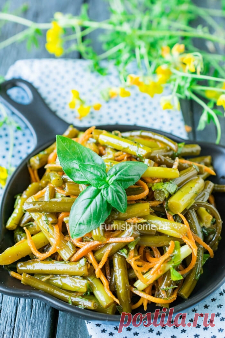 Чесночные стрелки с морковью по-корейски