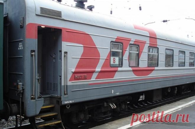 В Крыму возобновили движение поездов после ЧП в Красногвардейском районе. Движение по Крымской железной дороге было приостановлено после атаки украинского беспилотника.