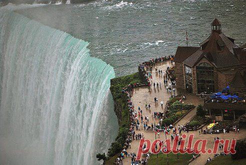 Ниагарский водопад. Вот это чудо ! Правда ?