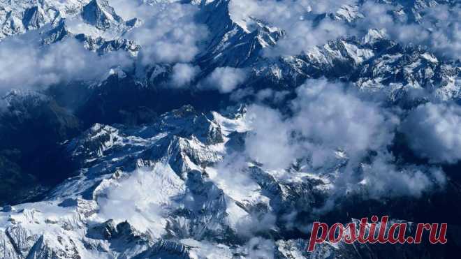 Snow-Mountains-Background