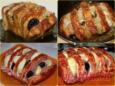 Очень простой рецепт запеченного мяса с черносливом и яблоками