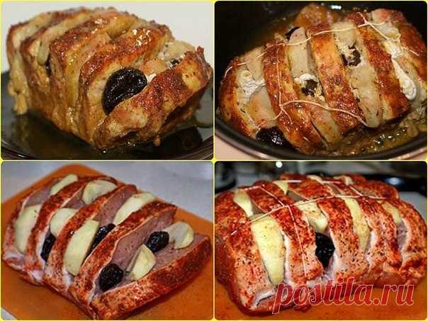 Очень простой рецепт запеченного мяса с черносливом и яблоками