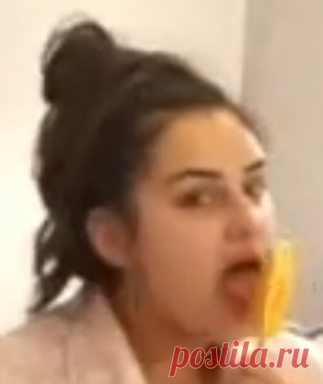 Amy Rose Walker Tongue Licking