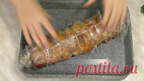 Рулет из свиного мяса в духовке РЕЦЕПТ:
свинина (лопатка) - 1500 г
индюшиная грудка (или куриное филе) - 500 г
соль - 2 ч.л. (с горкой)
кумин (зира) - 2 ч.л.
кориандр - 1 ч.л.
хмели-сунели - 1 ч.л.
паприка копченая - 1 ст.л.
чеснок - 40 г