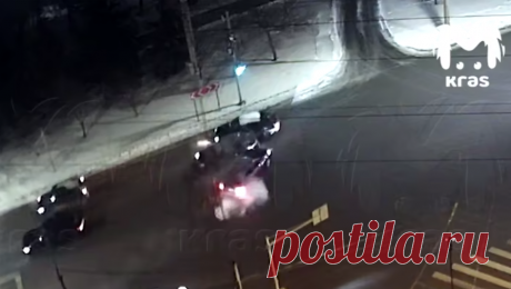 В Красноярске у водителя случился инсульт во время вождения. В Красноярске произошла авария с участием водителя, которому стало плохо прямо за рулем. Об этом сообщает Kras Mash. Инцидент произошел на Свободном. По данным Telegram-канала, иномарка виновника произошедшего ехала к повороту на ...