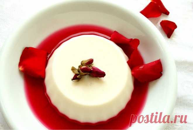 10 рецептов вкуснейших и простых блюд, которые можно приготовить на скорую руку 
10 рецептов вкуснейших и простых блюд, которые можно приготовить на скорую руку.
Творожное желе

 Вкусный и оригинальный десерт, который сможет приготовить каждый. Просто вскипятите молоко, добавьте …