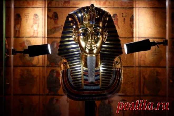 Ученые провели химический анализ маски Тутанхамона, чтобы выяснить ее происхождение Ученые из Йоркского университета в Великобритании вместе с коллегами из Каира провели лабораторные исследования знаменитой маски Тутанхамона. Они изучили химический состав сплава, чтобы определить, в какой мастерской ее изготовили. Результаты подтвердили предположение, что изначально...