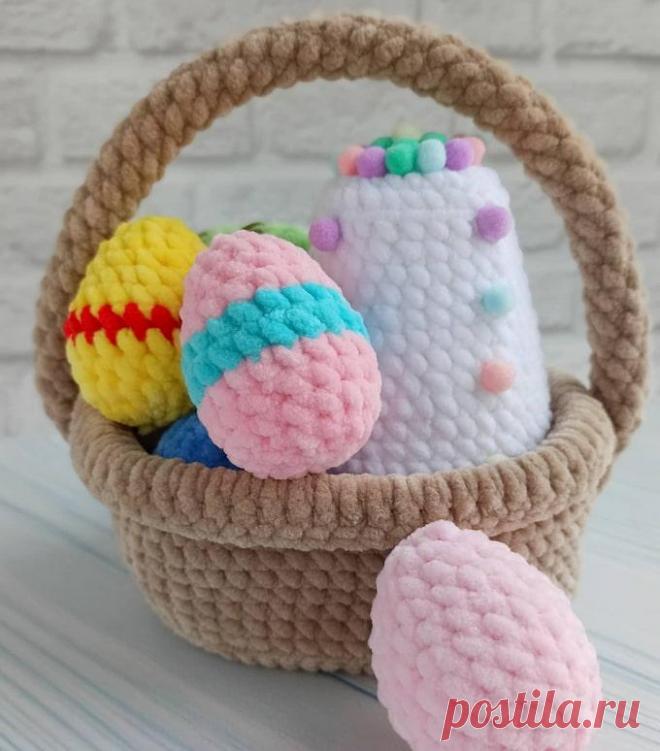 Бесплатный мастер-класс по вязанию Пасхальные яйца в корзинке крючком. Автор описания - Надежда Рыба. 🧶Схемы вязания игрушек IRINELY.ART🧵