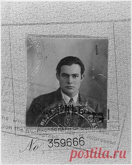 фото на паспорт Эрнеста Хмингуэя, 1923