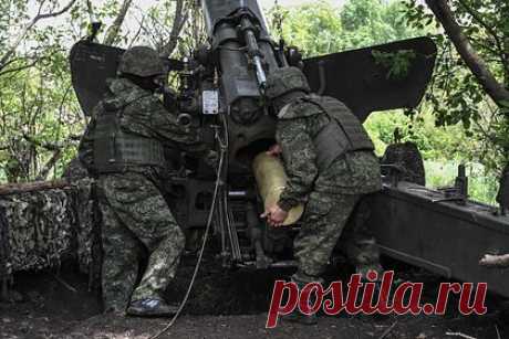 Минобороны отчиталось о многотысячных потерях ВСУ на трех направлениях. Вооруженные силы Украины (ВСУ) с 4 июня потеряли около 7,5 тысячи человек на трех направлениях — южнодонецком, запорожском и донецком. Об этом журналистам сообщили в Минобороны России. Данные цифры не берут в расчет потери противника при применении российскими войсками высокоточного оружия большой дальности и авиации.