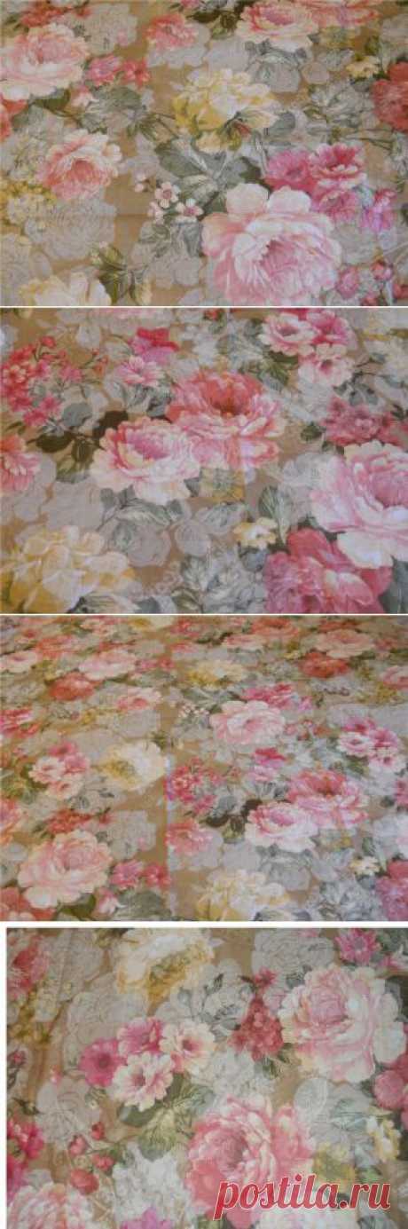 Плотная качественная бязь, 100% хлопок.  240 руб. за 1 кв.м 

Эта ткань прекрасно пропускает воздух и вызывает только приятные ощущения от прикосновения к ней.

Ширина данной ткани - 220 см, что позволяет сшить из нее бесшовное постельное белье больших размеров.

На темно-бежевом фоне чайные и розовые розы с зелеными листиками. Размер цветов в среднем 10см.