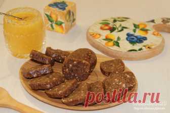 Пирожное «Картошка» из печенья с мёдом и орехами в домашних условиях - рецепт с фото Рецепт вкусного пирожного «Картошка», приготовленного из печенья, орехов и мёда с добавлением фиников.