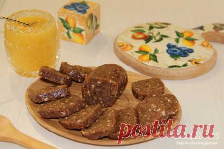 Пирожное «Картошка» из печенья с мёдом и орехами в домашних условиях - рецепт с фото Рецепт вкусного пирожного «Картошка», приготовленного из печенья, орехов и мёда с добавлением фиников.
