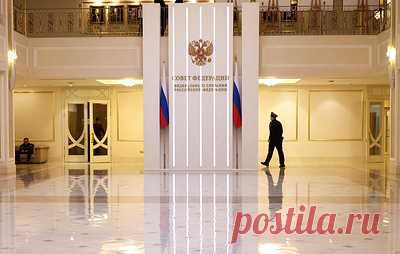 СФ одобрил закон об отмене информирования генсека СЕ о военном положении. Как отметил первый зампред комитета Совфеда по конституционному законодательству и госстроительству Владимир Полетаев, разработка и принятие этой инициативы связаны с прекращением членства России в Совете Европы