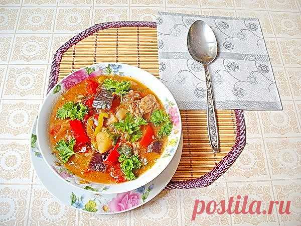 Летнее рагу с мясом и овощами.