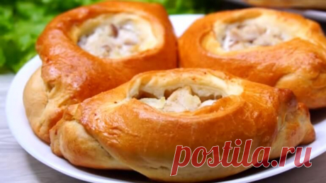 Духовые пирожки-лодочки с минтаем и сельдью