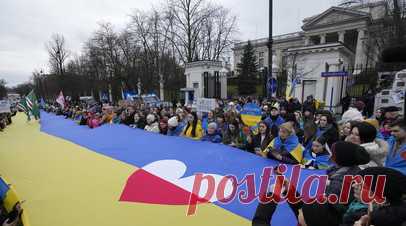 Польша изучает возможность отмены помощи «800+» для украинцев. Польские власти изучают возможность отмены программы помощи украинским беженцам «800+». Читать далее