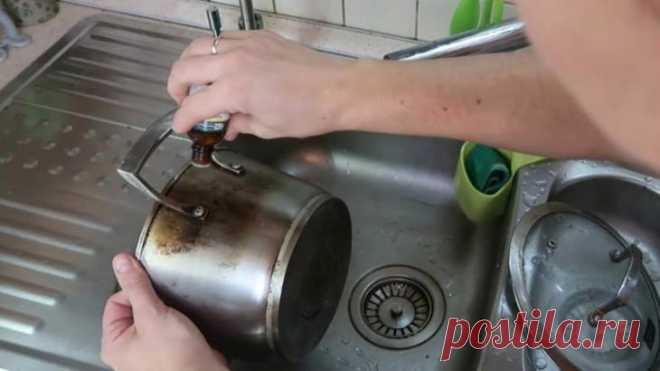 Как почистить кастрюлю корвалолом