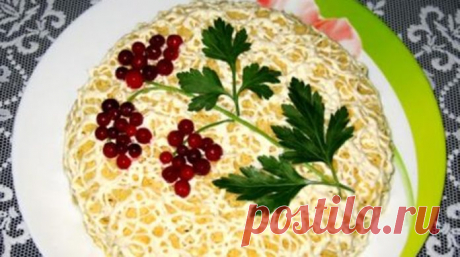 Нежнейший слоеный салат с яблоком — ochenvkusno.com