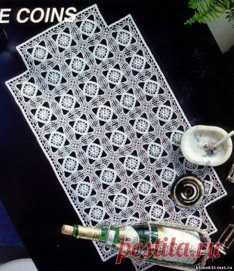 Красивая салфетка из квадратных мотивов (крючок).