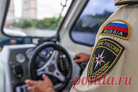 МЧС сообщило о пропавшем без вести из-за сильного шторма в Крыму. В Крыму из-за сильного шторма один человек пропал без вести, еще четверо пострадали. Об этом сообщили в МЧС, передает ТАСС. «В результате прохождения комплекса опасных метеоявлений один человек пропал без вести и четыре человека пострадали», — сообщили в МЧС. По неофициальным данным, в Крыму пропал 50-летний мужчина.