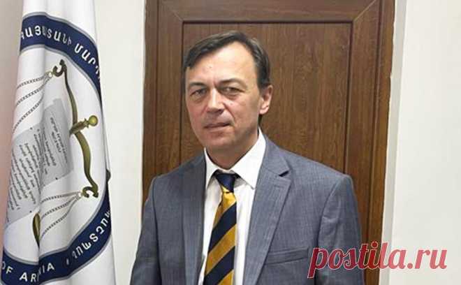 В Армении утонул в озере Севан временный поверенный Украины. Временный поверенный в делах Украины Александр Сенченко умер в Армении, сообщили в МИД Украины.
