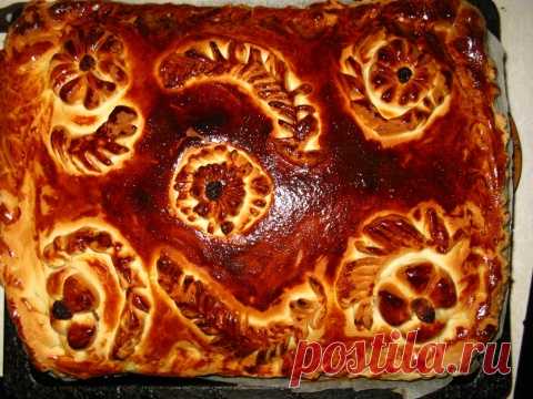 Пирог с сыром «Гости на ходу» Читать далее...