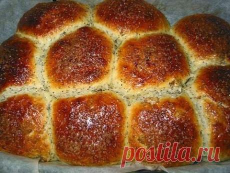 Лучшие кулинарные рецепты: Булочки с маком и изюмом