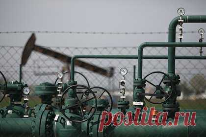 Цены на нефть перешли к падению из-за Китая. На фоне ухудшения ситуации в китайской экономике цены на нефть падают последние несколько дней, отступая от достигнутых ранее локальных максимумов. На ситуацию не смогло повлиять даже снижение запасов в США. Утром в среду, 16 августа, стоимость Brent опустилась до 84,5 доллара за баррель.