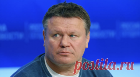 Тактаров: люди Нурмагомедова выкрали моего друга и вывезли в горы. Бывший чемпион UFC Олег Тактаров обвинил экс-чемпиона промоушена Хабиба Нурмагомедова в том, что друзья дагестанца выкрали его товарища. Читать далее