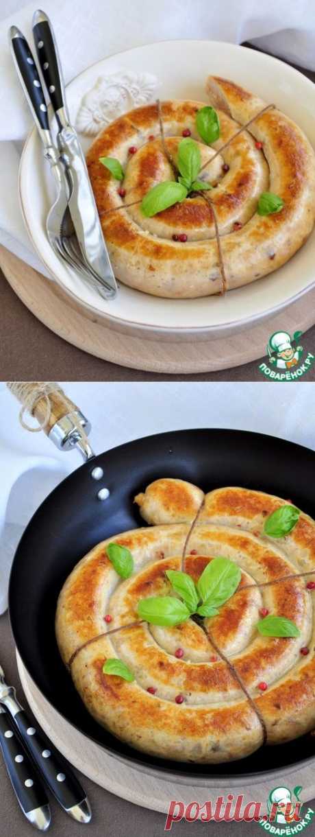 Ароматная куриная колбаса в сковороде