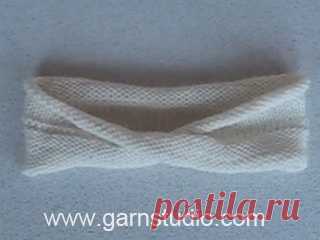 How to knit a Moebius (Möbius) ring (Tutorial Video) In this DROPS video we show how you can knit a Moebius (Möbius) ring. Moebius was a German mathematician from the beginning of the 19th century, who developed...
