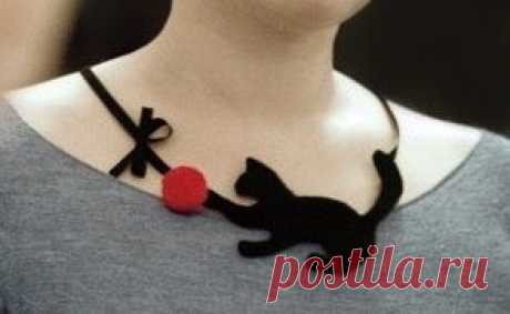 red felt fashion jewelry Amusing felt kitty - felt necklace