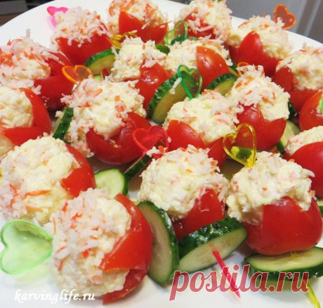 Шарики с сыром, чесноком и крабовыми палочками