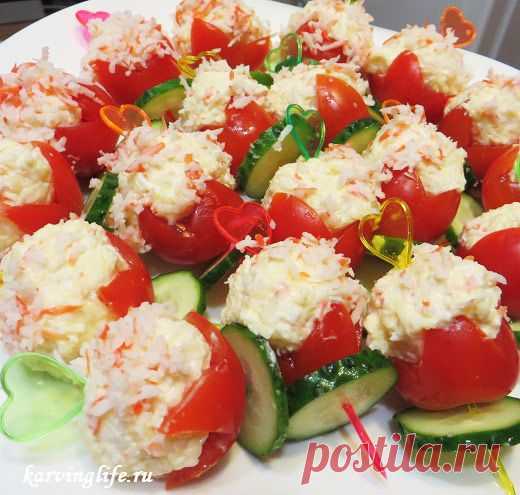 Шарики с сыром, чесноком и крабовыми палочками
