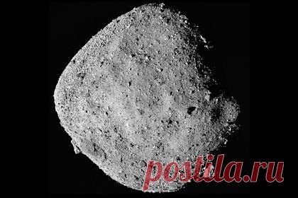 НАСА оценило вероятность столкновения астероида Бенну с Землей. Полученные аппаратом OSIRIS-REx данные позволили ученым из НАСА уточнить траекторию астероида Бенну и выяснить, возможно ли ее пересечение с земной. Небесное тело может столкнуться с нашей планетой 24 сентября 2182 года, однако вероятность этого чрезвычайно мала и составила лишь 0,04 процента.