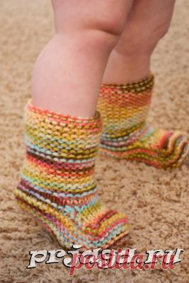 Детские пинетки и носки спицами или крючком