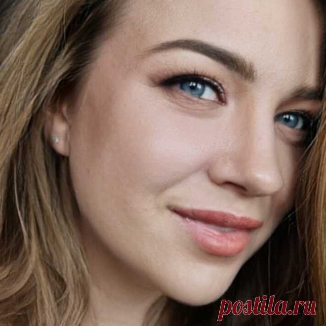 Одна тонкость в макияже, которая делает глаза выразительнее и моложе. Вариант для 