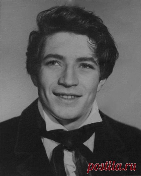 Юрий Каморный