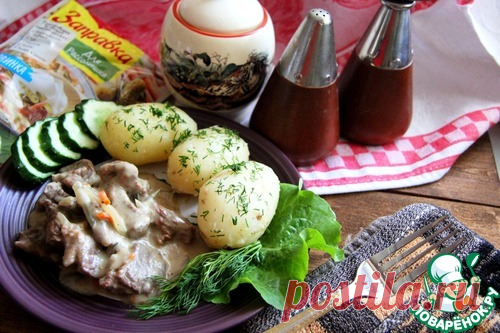 Гуляш с солеными огурцами по-крестьянски - кулинарный рецепт