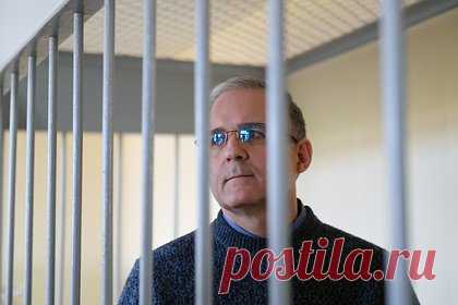 Белый дом напомнил о еще одном осужденном в России американце. Власти США сделают все возможное, чтобы вывезти из России не только репортера Эвана Гершковича, но и американца Пола Уилана, который отбывает наказание в российской тюрьме. Об этом заявил координатор по стратегическим коммуникациям в Совете национальной безопасности Белого дома Джон Кирби.
