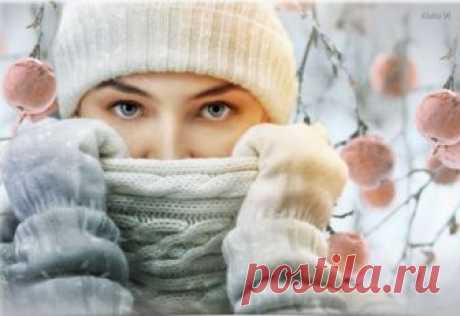 ❄💖❄🎄❄А Я ЛЮБЛЮ ЗИМУ ЗА БЕЛЫЙ ЦВЕТ… 
Люблю за то, что можно вечер скоротать 
С горячим чаем, сидя у камина, 
В окошко глядя, верить и мечтать, 
И удивляться, как зима неповторима...