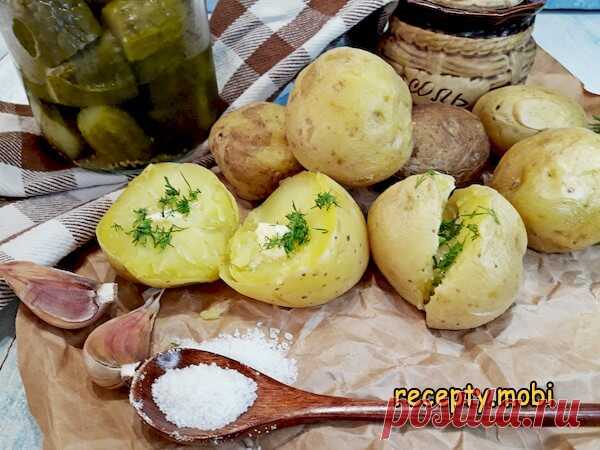 Картофель в мундире в микроволновке