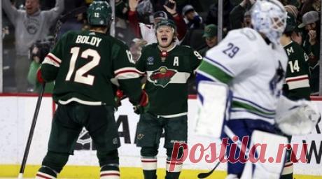 Прирождённый бомбардир: Капризов набрал шесть очков за матч НХЛ и повторил три рекорда «Миннесоты». Кирилл Капризов стал одним из главных героев матча регулярного чемпионата НХЛ с «Ванкувером», завершившегося победой «Миннесоты» со счётом 10:7. По ходу третьего периода российский нападающий оформил хет-трик и отметился результативной передачей, а в сумме набрал шесть очков за встречу, повторив достижение Сергея Макарова и Никиты Кучерова. Благодаря этому олимпийский чемпион Пхёнчхана повторил…