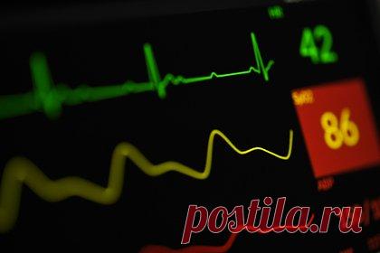 Врач назвал неочевидный предвестник инфаркта. Врач-терапевт Елена Малышева и кардиолог Герман Гандельман в эфире программы «Жить здорово!» на Первом канале заявили, что импотенция может быть предвестником инфаркта. «Эрекция — это сосудистый феномен, это кровенаполнение сосудов полового члена, и если кровенаполнения нет, значит, есть препятствие», — пояснила она.