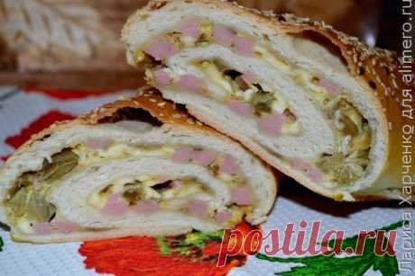 Рулет с начинкой из баклажана