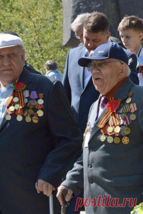 Загружайте мобильные фото в три альбома (три номинации)