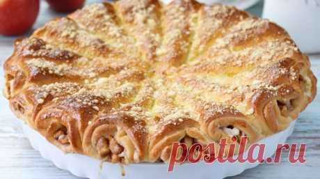 Слоеный яблочный пирог «Яблочные рожки»: оригинальный и вкусный Красивый, румяный, аппетитный слоеный яблочный пирог «Яблочные рожки»! Угостить таким пирогом подруг – одно удовольствие! Приготовьтесь выслушивать слова восхищения вашему умению!!!