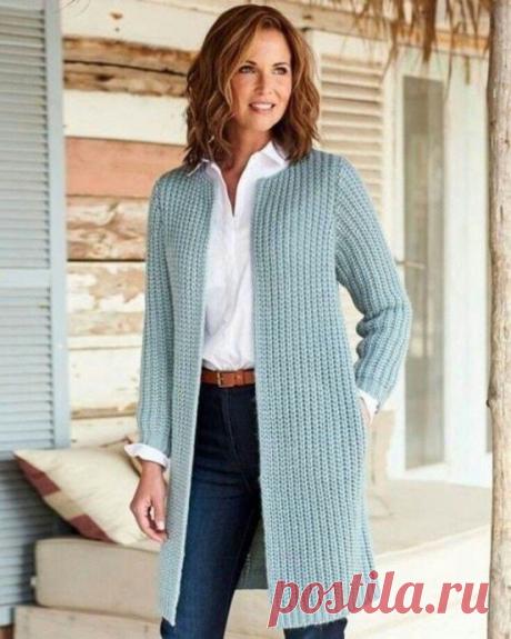 Стильный кардиган спицами